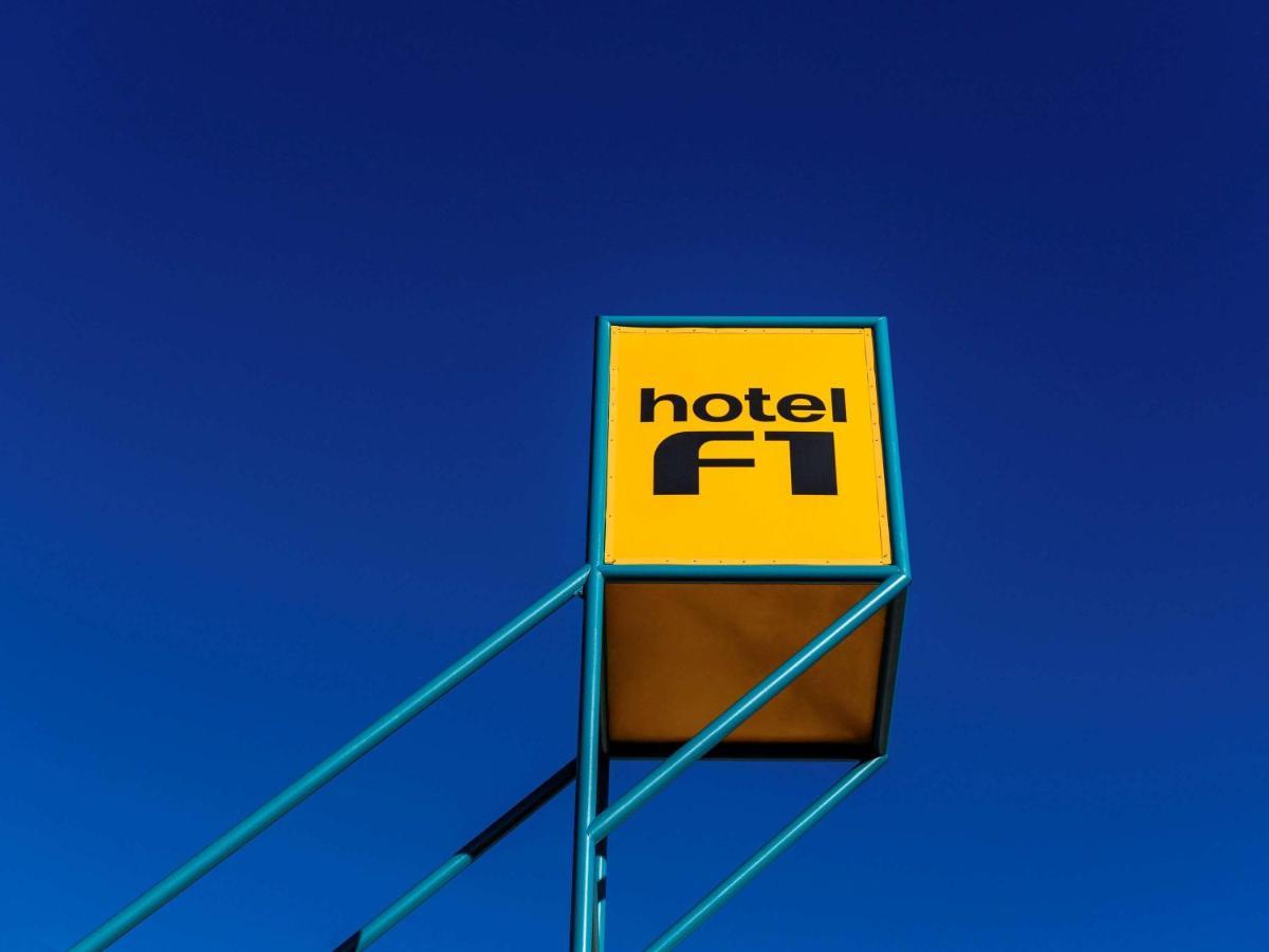 Hotelf1 Laval Changé エクステリア 写真